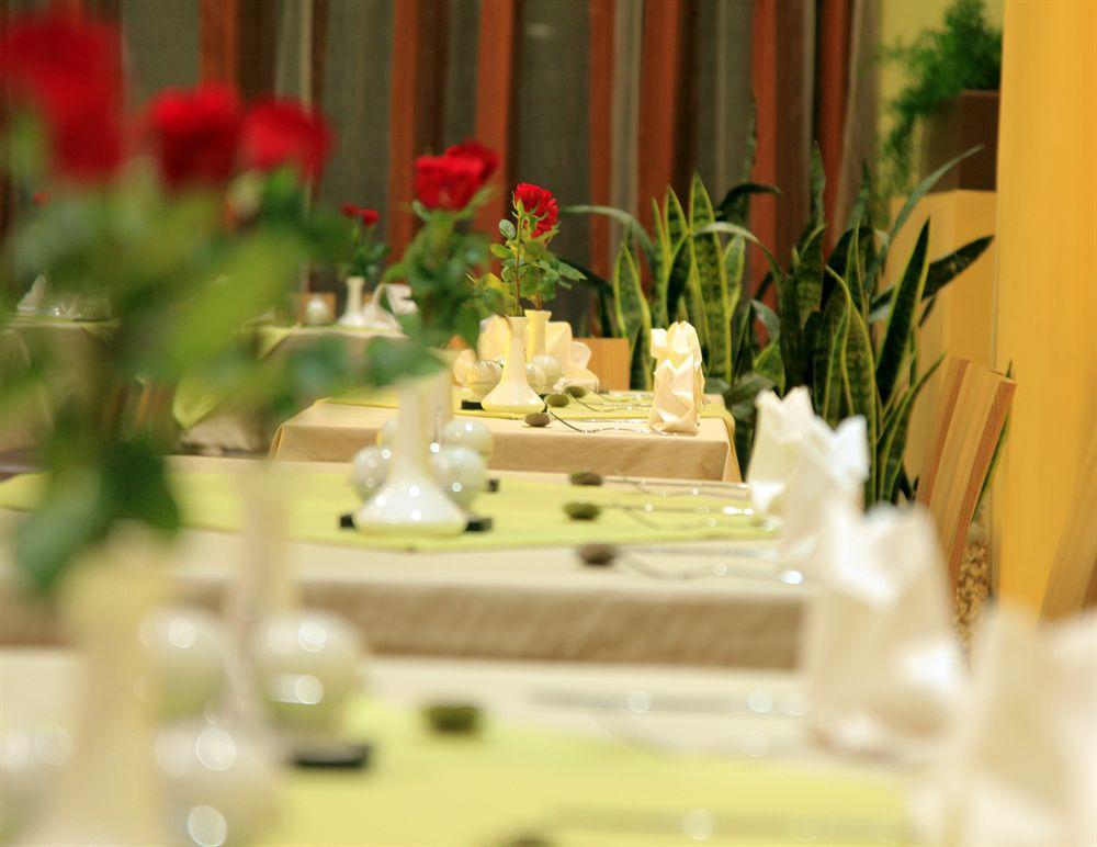 Reliance Hotel Apartment Addis Abeba Buitenkant foto